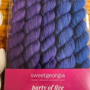 Wool yarn Shawl Kit with Pattern